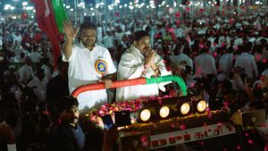 திமுகவில் இஸ்லாமியர்கள் யாராவது உயர் பதவியில் இருக்கிறார்களா? நெல்லை முபாரக் கேட்ட கேள்வி! 