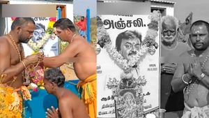 தர்ம தேவனே போற்றி! விஜயகாந்த் நினைவிடத்திற்கு மாலை அணிந்து விரதமிருந்து செல்லும் தொண்டர்கள் 