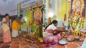 தைப்பூசம்.. வெற்றி வேல் முருகனுக்கு அரோகரா.. பயபக்தியோடு வானதி சீனிவாசன் செய்த வேல் பூஜை 
