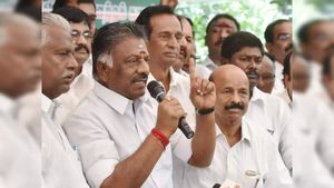 வேட்டி சட்டையை மாத்தலாம்.. என் உடம்புல ஓடுற அதிமுக ரத்தத்தை மாத்த முடியுமா? அதிர வைத்த ஓபிஎஸ்!