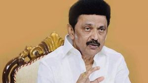 முதலமைச்சரின் மருத்துவ காப்பீட்டு திட்டத்தில் அட்டை பெற சூப்பர் வாய்ப்பு.. ரூ.5 லட்சம் வரை பலன் 