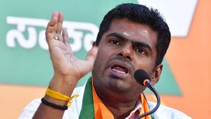  நள்ளிரவில் வீடு புகுந்து பயங்கரம்.. காவல்துறை என்று ஒன்று செயல்படுகிறதா? இல்லையா? அண்ணாமலை கேள்வி!