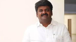17000 பக்கம் குற்றப்பத்திரிக்கை.. விஜயபாஸ்கரை விடாத சொத்து வழக்கு.. 31-ம் தேதிக்கு ஒத்திவைப்பு 