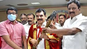  நெல்லை திமுக மேயர் பதவி தப்பியது.. ஒரு கவுன்சிலர் கூட வராததால் நம்பிக்கையில்லா தீர்மானம் தோல்வி!