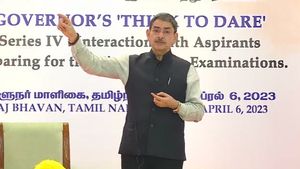 கடும் எதிர்ப்பு.. கறுப்புக்கொடியோடு குவிந்த தொண்டர்கள்.. அதிர்ந்த சித்தன்னவாசல்.. ஆளுநர் பயணம் ரத்து