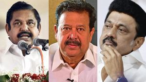 அமைச்சர்களுக்கு கண்டம்.. அதிமுக தந்த அந்த 