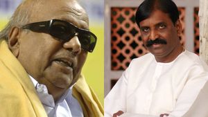 கருணாநிதி பற்றி அவதூறு.. அதுவும் வைரமுத்து குரலில்..வசமாய் சிக்கிய இளைஞர்.. அதிரடி கைது.. யார் இவர்? 