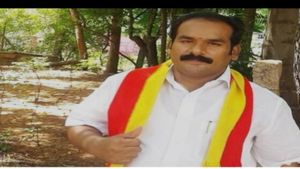 பதறிய பரமக்குடி..9ம் வகுப்பு மாணவி கூட்டு பாலியல் பலாத்காரம்! மறத்தமிழர் சேனை தலைவர் ஜாமீன் தள்ளுபடி 