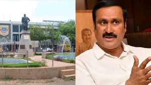 சம்பளம் கொடுக்கவே காசில்லையா? பரிதாபகரமான நிலையில் சென்னை பல்கலை, காமராசர் பல்கலை -அன்புமணி கோரிக்கை 