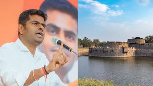  வேலூரில் பாஜக சார்பில் இவர்தான் போட்டியிடுகிறார்! நட்ட நடு மேடையில் அறிவித்த அண்ணாமலை 