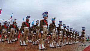  வரலாற்றிலேயே முதல்முறை! தமிழ் உட்பட 13 பிராந்திய மொழிகளில் மத்திய ஆயுதப்படை காவலர் தேர்வு.. அசத்தல்!