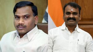 ஆ.ராசா ரூட் கிளியர்.. நீலகிரியில் திமுகவிற்கு குட் நியூஸ்.. எல்.முருகன் ஏன் இப்படி முடிவு எடுத்தார்? 