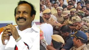 நெஞ்சுல கை வச்சு தள்ளிய பாதுகப்பு படை! அமைச்சர் முத்துசாமியின் பெருந்தன்மை குணம்! 