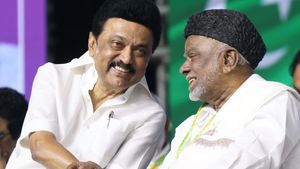 திமுக கூட்டணியில் இந்திய யூனியன் முஸ்லீம் லீம் கட்சிக்கு ராமநாதபுரம் தொகுதி.. வேட்பாளரும் அறிவிப்பு 