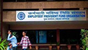  3-ல் 1 பங்கு நிராகரிப்பு.. EPF தொகையை எடுக்க முடியாமல் நாடு முழுவதும் லட்சக்கணக்கானவர்கள் பரிதவிப்பு