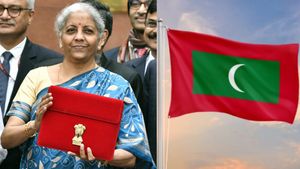  மாலத்தீவுக்கு அடுத்த அதிர்ச்சி! முதலில் சுற்றுலா.. இப்போது உதவிக்கு தரும் நிதியை குறைத்த இந்தியா