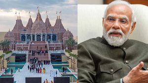 ஐக்கிய அமீரகம் செல்லும் பிரதமர் மோடி..  அபுதாபியில் முதல் இந்து கோயிலை திறந்து வைக்கிறார் 