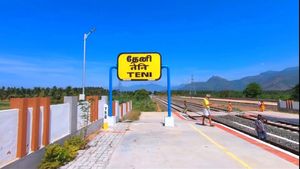 28 வருசம் ஆச்சு.. தேனியில் முட்டி மோதும் திமுக.. குறுக்கே வந்து நிற்கும் பாஜக.. சபாஷ் போட்டி 