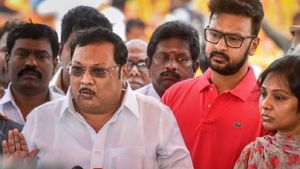 ‛‛முக அழகிரி விடுதலை’’.. தேர்தல் அதிகாரியை தாக்கிய வழக்கில் மதுரை நீதிமன்றம் அதிரடி தீர்ப்பு