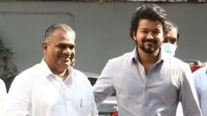 அடியேன்னு கூப்பிட மனைவி வரலை.. புள்ளைக்கு பேரு ராசாத்தி.. புஸ்ஸி ஆனந்த் சொல்வது அந்த கதையா இருக்கே 