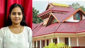 அடியோடு மறக்கப்படும் பூர்வீகக் கட்டட கலை! கன்னியாகுமரியில் மழையால் வீடுகள் சரிவது எதனால்? 