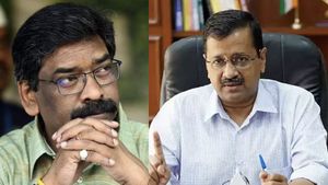 அலர்ட் மோடில் கெஜ்ரிவால்.. ஜெயிலுக்கு போனால் ஆம் ஆத்மி எம்எல்ஏக்களை தக்க வைப்பது எப்படி? தீவிரம்