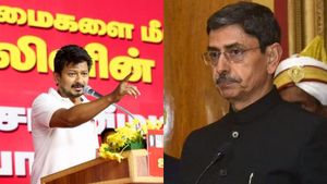 சுரண்டிவிட்ட ஆளுநர்.. செயலில் காட்டிய உதயநிதி! இனி திமுக கூட்டங்கள் அனைத்திலும் தமிழ்த்தாய் வாழ்த்து