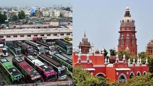 வெறும் அபராதம் மட்டும் போதாது! உரிமத்தையும் ரத்து பண்ணலாம்! ஹைகோர்ட் உத்தரவால் ஆடிப்போன ஆம்னி பஸ்கள்
