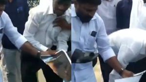 கும்பகோணத்தில் அமரனுக்கு எதிர்ப்பு.. கமல், சிவகார்த்திக்கேயன் படங்களை நெருப்பால் எரித்து போராட்டம் 