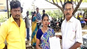 கோவில்பட்டியில் நில அபகரிப்பு மோசடி! பாஜகவினர் மீது ஆட்சியரிடம் புகார் அளித்த சக பாஜக பிரமுகர் 