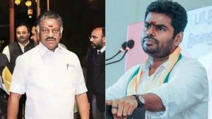 பாஜகவுடன் அதிமுக கூட்டணியில் இருக்கிறது.. ஓபிஎஸ் கூறிய கருத்துக்கு அண்ணாமலை என்ன சொன்னார் பாருங்க 
