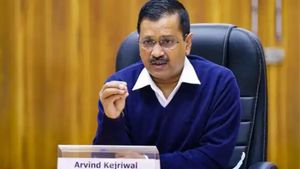 கெஜ்ரிவாலுக்கு புதுசிக்கல்..  பிப் 17ல் நேரில் ஆஜராக நீதிமன்றம் சம்மன்.. அமலாக்கத்துறை வழக்கில் அதிரடி 