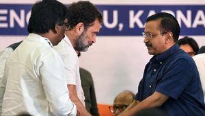 காங்கிரசுக்கு ஒரு மகிழ்ச்சி செய்தி.. ஆம் ஆத்மியுடன் டெல்லியில் தொகுதி பங்கீடு ஓவர்? எத்தனை தொகுதிகள்