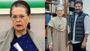 அந்த பதில் தான் முக்கியம்! தெலுங்கானாவில் சோனியா போட்டி? ரேவந்த் ரெட்டி சந்திப்பில் என்ன நடந்தது? 