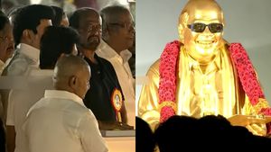 ஸ்டாலின் பக்கத்தில் ரஜினி! ஓடோடி வந்து வரவேற்ற உதயநிதி! கலைஞர் நினைவிட திறப்பு விழாவில் சுவாரசியம் 