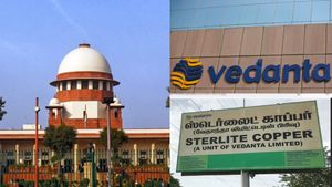 ஸ்டெர்லைட் வழக்கு: வேதாந்தாவின் விதிமீறலை காட்டிய தமிழக அரசு! சுப்ரீம் கோர்ட்டில் விசாரணை தொடக்கம்
