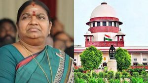 நீதிபதி ஆனந்த் வெங்கடேஷின் விசாரணைக்கு எதிரான அதிமுக வளர்மதி வழக்கு- உச்சநீதிமன்றம் இன்று விசாரணை! 