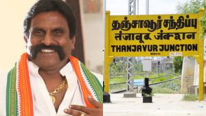 தஞ்சை தொகுதியை கேட்டு அடம்பிடிக்கும் காங்கிரஸ்! MP சீட் ரேஸில் டிடிவி தினகரன் சம்பந்தி! 