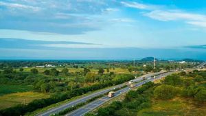இனி தேசிய நெடுஞ்சாலைகளில் 