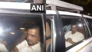 டெல்லி முதல்வர் அரவிந்த் கெஜ்ரிவால் கைது.. மதுபான கொள்கை வழக்கில் அமலாக்க துறை அதிரடி