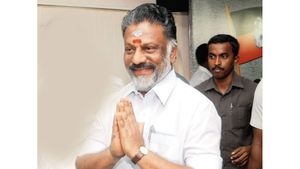 தேர்தலில் தோல்வியே அடைந்திராத ஓபிஎஸ்.. 3 முறை முதல்வர்.. முதல் முறையாக எம்.பி தேர்தலில் போட்டி!