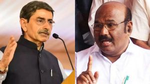 ஆளுநரின் பேச்சு தேவையற்றது.. இப்படி பேசுனதுக்கு காரணம் என்ன தெரியுமா? ஜெயக்குமார் கொடுத்த விளக்கம் 