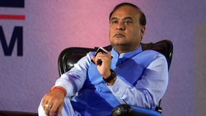  அள்ளி அள்ளி தேர்தல் நன்கொடை கொடுத்த நிறுவனம்.. அசாம் அரசுடன் மிகப்பெரிய  டீல்! இப்படி ஒரு லிங்க்கா?