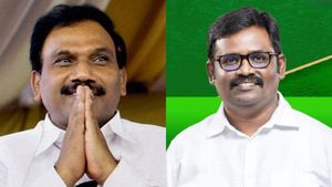 நீலகிரி: திமுக ஆ.ராசாவை எதிர்த்து களமிறங்கும் அதிமுக வேட்பாளர்.. 'மாமன்னன்' மகன்.. யார் தெரிகிறதா? 