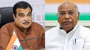 ‛மன்னிப்பு கேளுங்க கார்கே’... வக்கீல் நோட்டீஸ் அனுப்பிய நிதின் கட்கரி.. காங்கிரசுக்கு புதிய சிக்கல் 