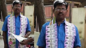 மது பாட்டில்களுக்கு தமிழில் பெயர்! கடல் நீரில் மதுபானம் தயாரிக்கணும்! வேற லெவல் வேட்பாளர் 