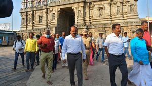 சிதம்பரம் நடராஜர் கோவிலில் அனுமதியின்றி கட்டுமானங்கள்.. விதிமீறல் உள்ளது.. அறநிலையத்துறை புகார் 