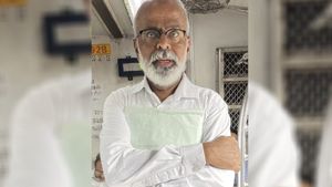  கடின உழைப்புக்கு இதுதாங்க உதாரணம்.. ஏழை விவசாயி மகன் டூ பெரும் கோடீஸ்வரர்.. சாதித்தது எப்படி?