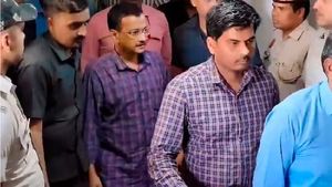 வெளிவரும் பூதம்? அரவிந்த் கெஜ்ரிவாலுக்கு 6 நாள் அமலாக்கத்துறை காவல்.. டெல்லி சிறப்பு நீதிமன்றம் அதிரடி