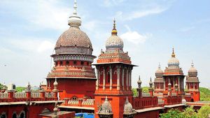 கிருஷ்ணகிரி சட்டசபை தொகுதி அதிமுக எம்எல்ஏ வெற்றியை எதிர்த்த வழக்கில்.. உயர்நீதிமன்றம் அதிரடி உத்தரவு
